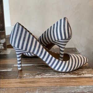 Stripped pumps